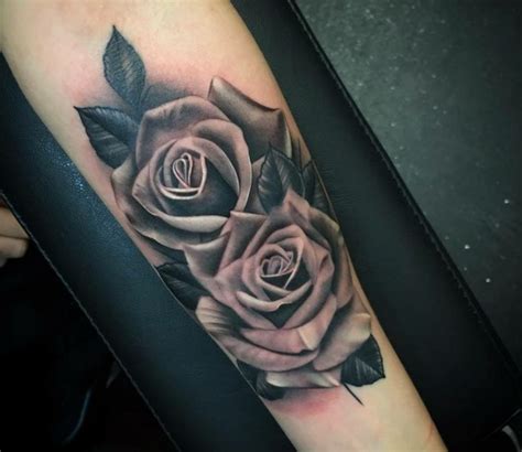 rose tatuaggio braccio|Tatuaggio braccio: 250 immagini e idee per uomo e donna